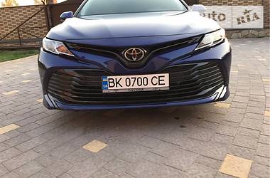 Купе Toyota Camry 2018 в Сарнах