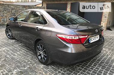 Седан Toyota Camry 2015 в 