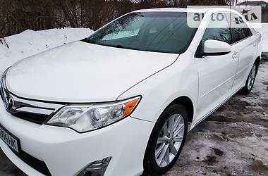 Седан Toyota Camry 2013 в Обухове