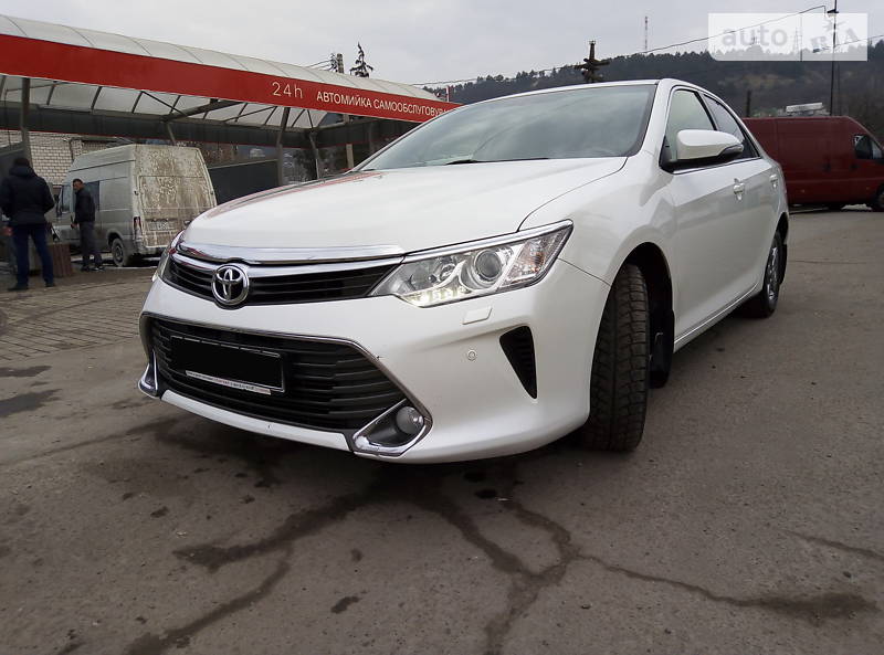 Toyota Camry ELEGANCE