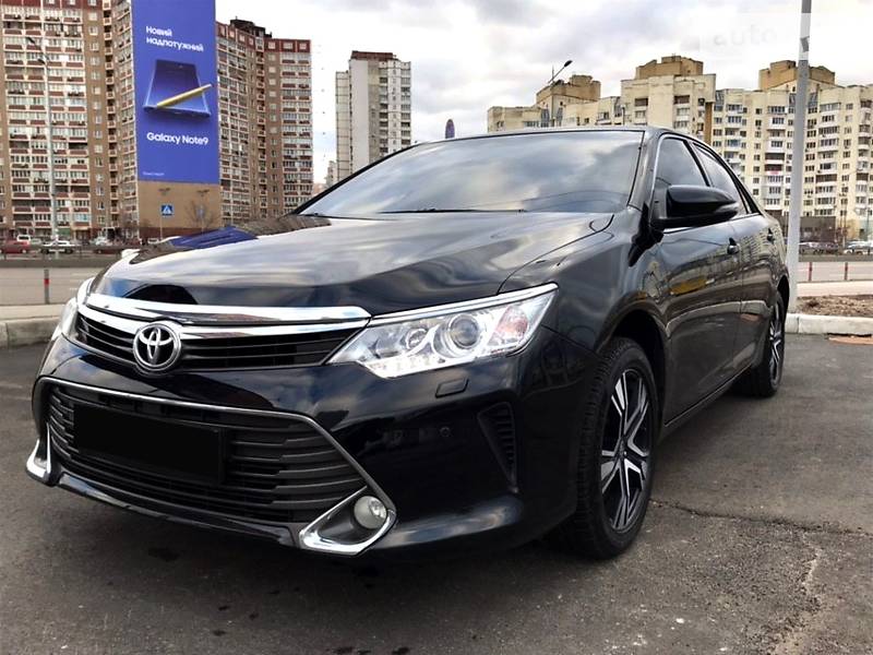 Toyota camry с пробегом