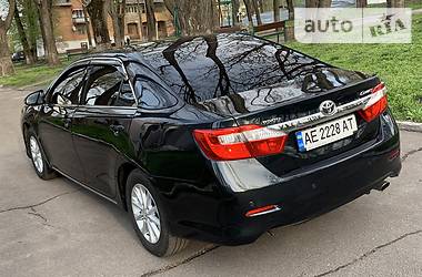 Седан Toyota Camry 2013 в Каменском