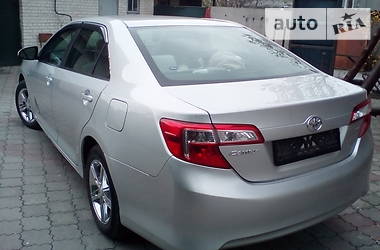 Седан Toyota Camry 2011 в 