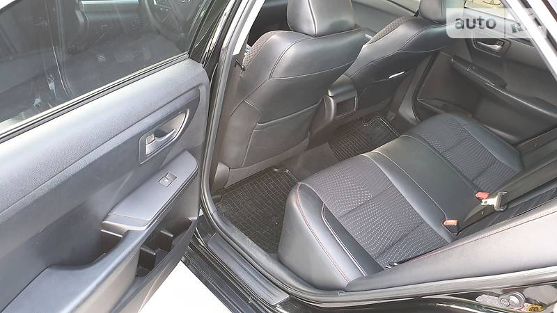 Седан Toyota Camry 2014 в Запоріжжі