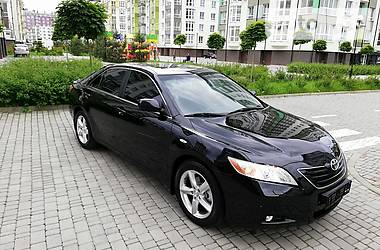 Седан Toyota Camry 2008 в Ивано-Франковске