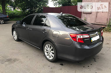 Седан Toyota Camry 2014 в 