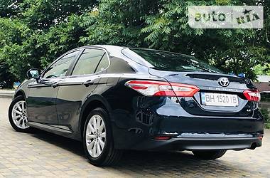 Седан Toyota Camry 2018 в Одессе