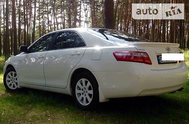 Седан Toyota Camry 2007 в Сумах