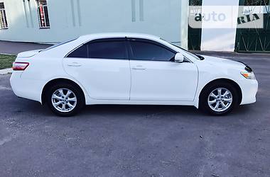 Седан Toyota Camry 2011 в Каменском