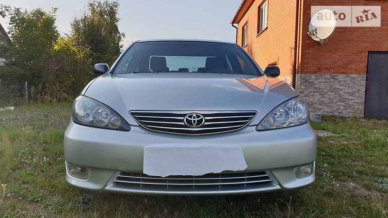 Седан Toyota Camry 2005 в Камне-Каширском