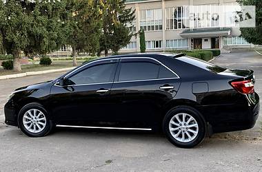 Седан Toyota Camry 2012 в Киеве