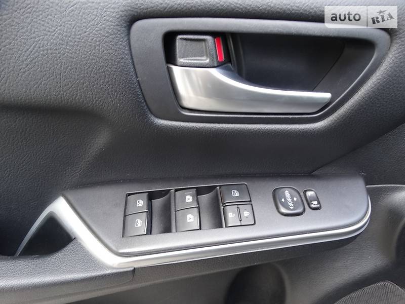 Седан Toyota Camry 2016 в Дніпрі фото 13 Седан Toyota Camry 2016 в Дніпрі