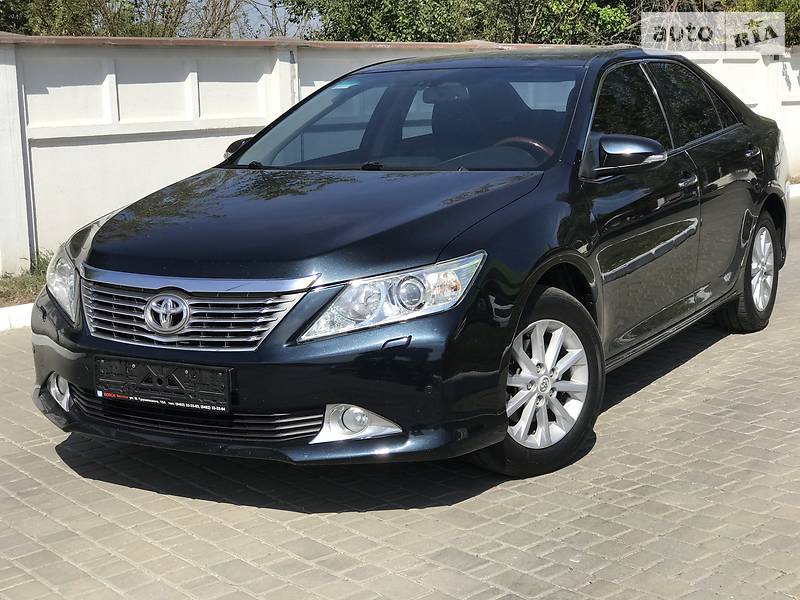 Седан Toyota Camry 2012 в 