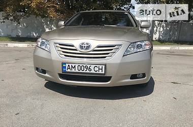 Седан Toyota Camry 2008 в Житомире