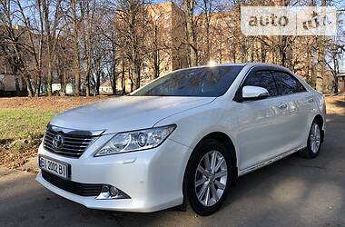 Седан Toyota Camry 2013 в Полтаве