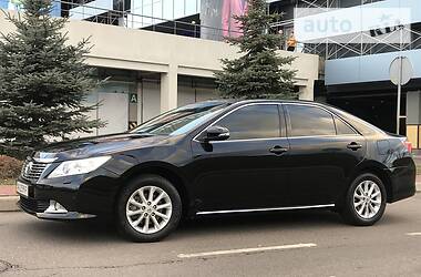 Седан Toyota Camry 2013 в Киеве