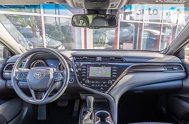 Седан Toyota Camry 2017 в 