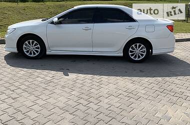 Седан Toyota Camry 2014 в Хмельницькому