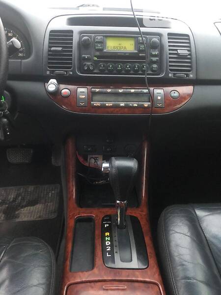 Седан Toyota Camry 2002 в Києві