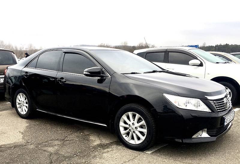 Седан Toyota Camry 2011 в Києві
