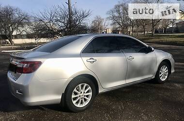 Седан Toyota Camry 2014 в 