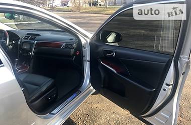 Седан Toyota Camry 2014 в 