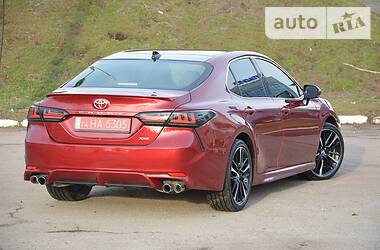 Седан Toyota Camry 2017 в 