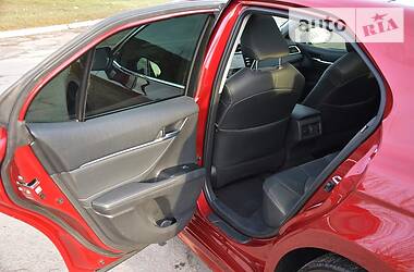 Седан Toyota Camry 2017 в 