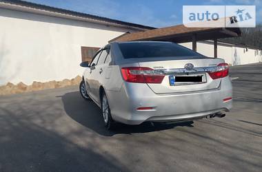 Седан Toyota Camry 2013 в 