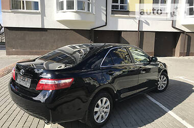 Седан Toyota Camry 2008 в Ивано-Франковске