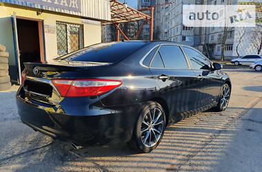 Седан Toyota Camry 2015 в 