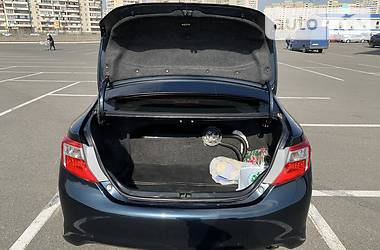 Седан Toyota Camry 2012 в 