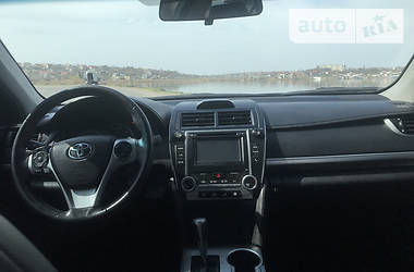 Седан Toyota Camry 2014 в 