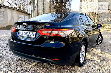 Седан Toyota Camry 2018 в 