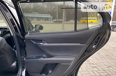 Седан Toyota Camry 2017 в 