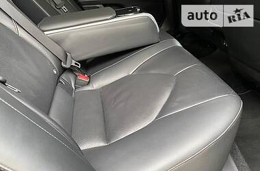 Седан Toyota Camry 2017 в 