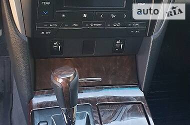 Седан Toyota Camry 2015 в 