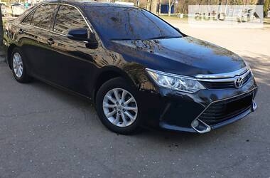 Седан Toyota Camry 2015 в 
