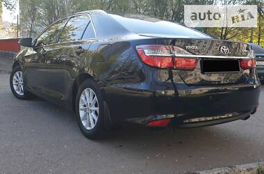 Седан Toyota Camry 2015 в 