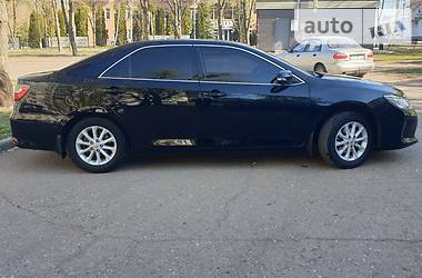 Седан Toyota Camry 2015 в 