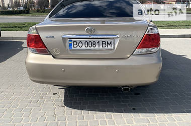Седан Toyota Camry 2005 в 