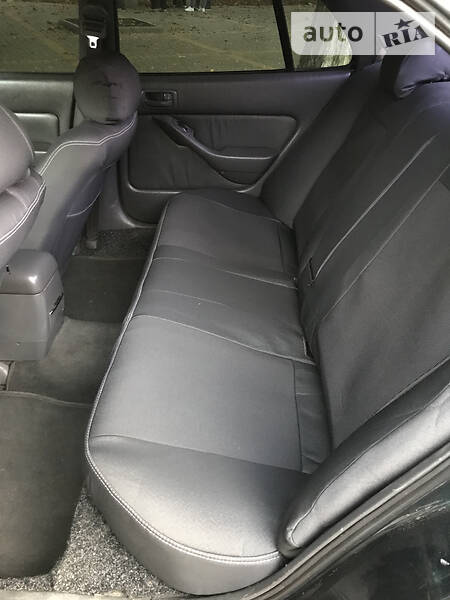 Седан Toyota Camry 1994 в 