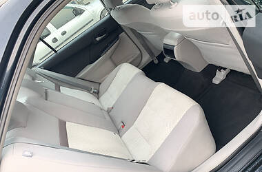 Седан Toyota Camry 2013 в 