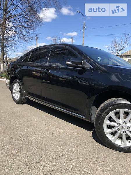 Седан Toyota Camry 2011 в Ірпені