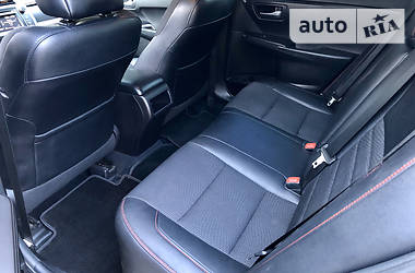 Седан Toyota Camry 2017 в 