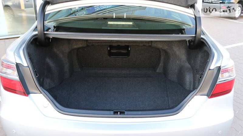 Седан Toyota Camry 2015 в Києві