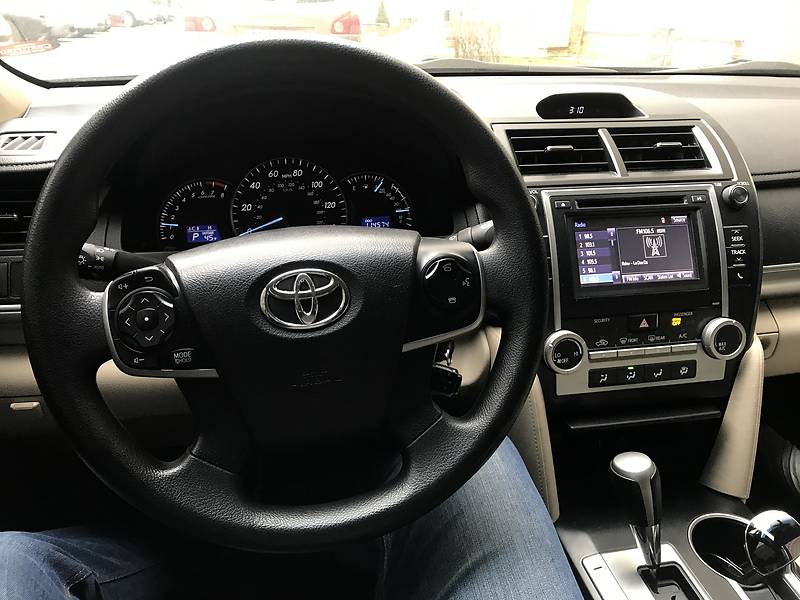 Седан Toyota Camry 2014 в Киеве