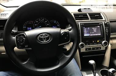 Седан Toyota Camry 2014 в 