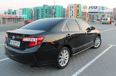 Седан Toyota Camry 2014 в 