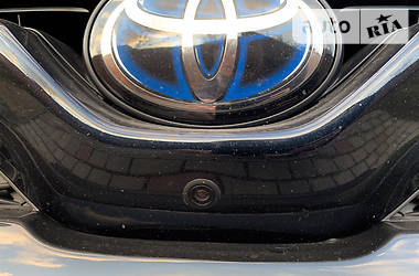 Седан Toyota Camry 2018 в Полтаве
